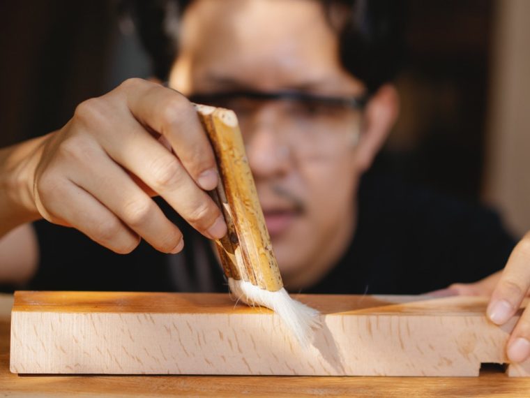 What Is the Difference Between Varnish and Polyurethane Middle Class Homes